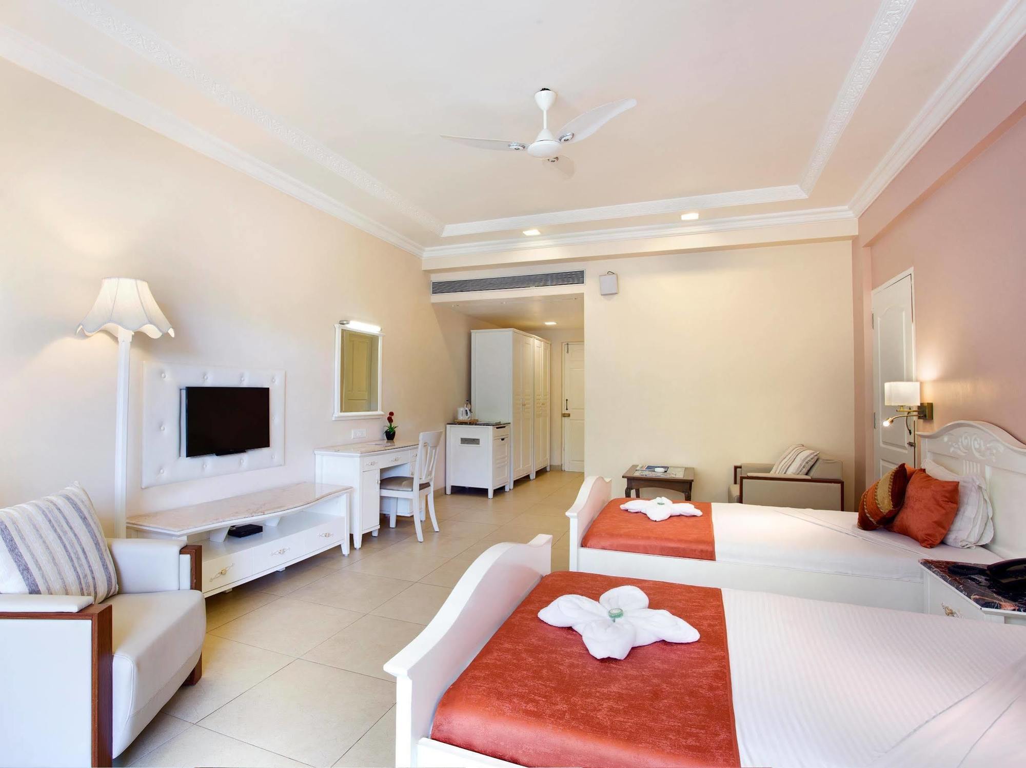 Villa San Lawrenz Lonavala Exterior foto